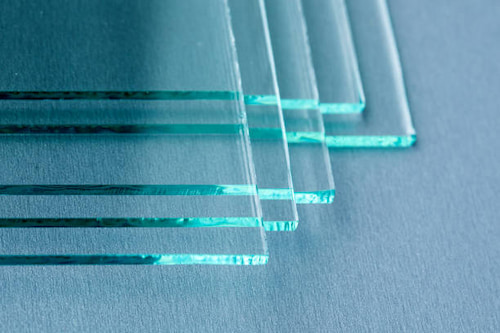 شیشه ضدگلوله با لایه های مستحکم و ایمنی بالا